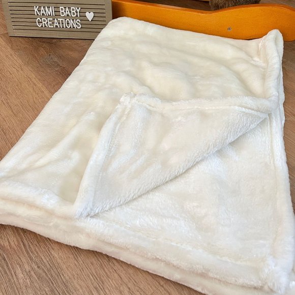 NWT Embroidered Personalized Baby Blanket With Deer - Picture 2 of 8